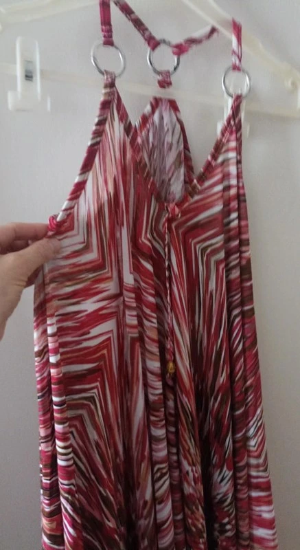 Vestido de corte cache-cœur con efecto satinado - Elegante y fluido – photo 2